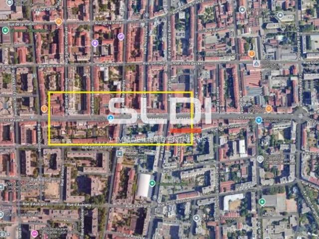 Commerces A LOUER - LYON - 178 m²