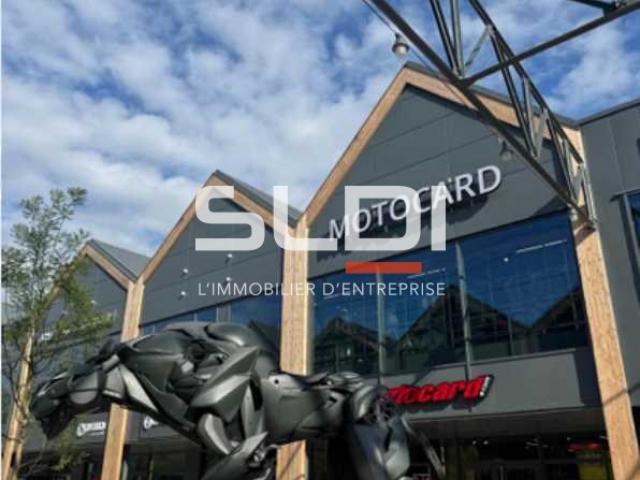 Commerces A VENDRE OU A LOUER - VENISSIEUX - 1 046 m²