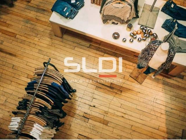 Commerces A LOUER - LYON - 135 m²