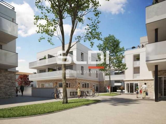 Commerces A VENDRE OU A LOUER - PUSIGNAN - 50 m²