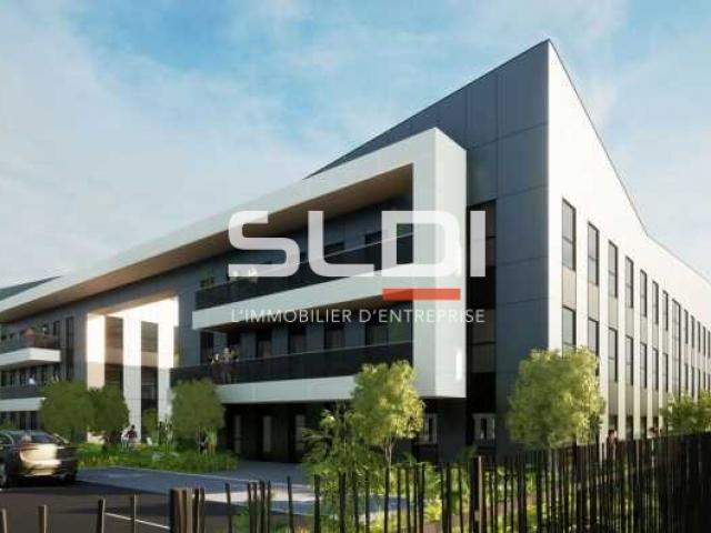 Commerces A VENDRE OU A LOUER - GENAS - 1 478 m²