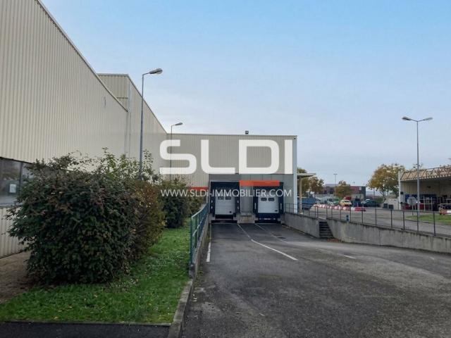 Locaux d'activités A LOUER - VENISSIEUX - 1 973 m²