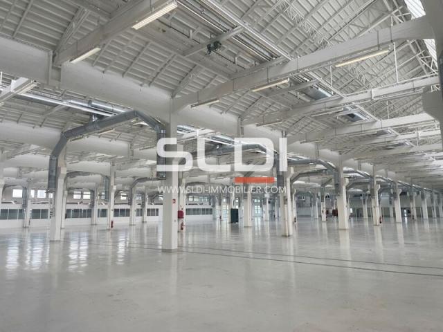 Locaux d'activités A LOUER - VENISSIEUX - 1 973 m²