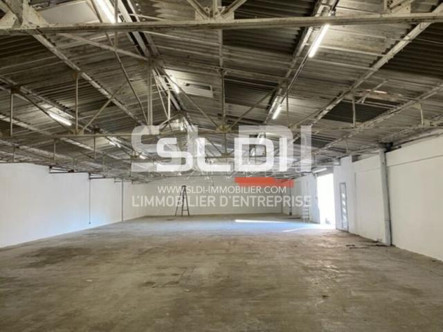 Locaux d'activités A LOUER - VILLEURBANNE - 760 m²