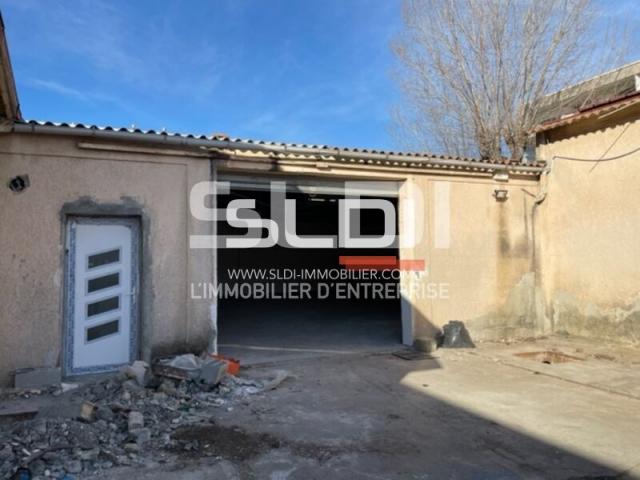 Locaux d'activités A LOUER - VILLEURBANNE - 760 m²