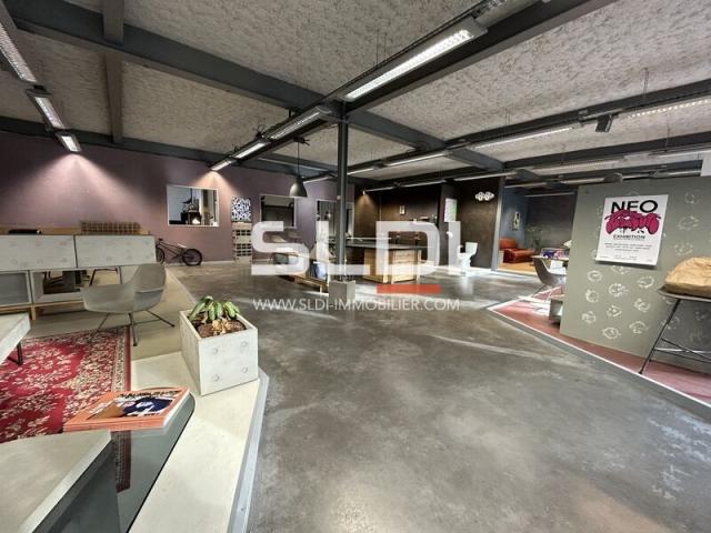 Locaux d'activités A LOUER - VILLEFRANCHE SUR SAONE - 860 m²