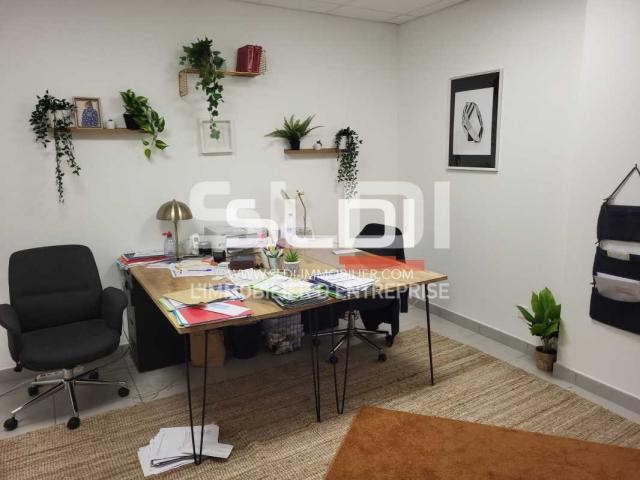 Bureaux A VENDRE - BOURGOIN JALLIEU - 388 m²