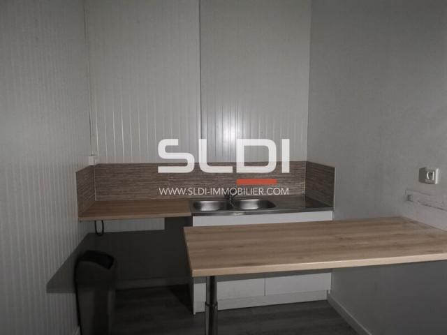 Locaux d'activités A LOUER - TIGNIEU JAMEYZIEU - 119 m²