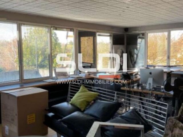 Bureaux A VENDRE - LISSIEU - 315 m²