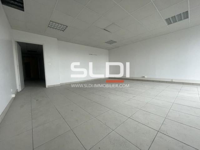 Bureaux A LOUER - BRINDAS - 400 m²