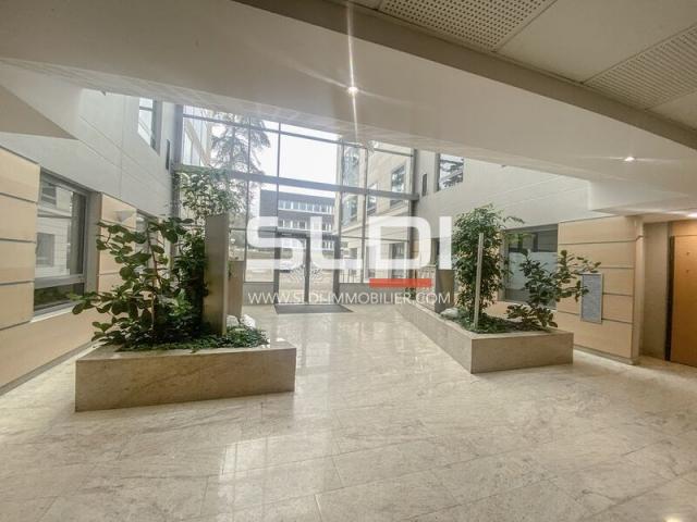Bureaux A VENDRE - LIMONEST - 284 m²