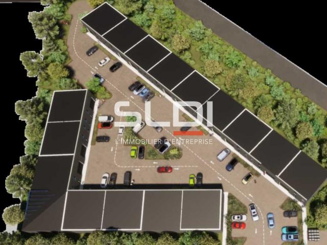 Locaux d'activités A LOUER - MORESTEL - 2 722 m²