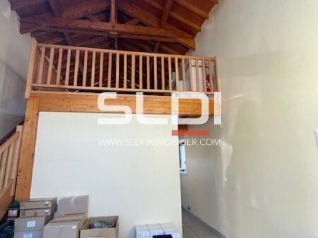 Bureaux A LOUER - RILLIEUX LA PAPE - 110 m²