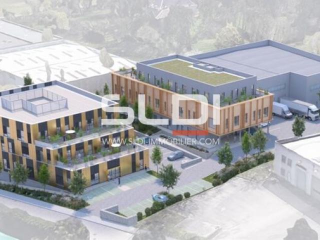 Bureaux A VENDRE - LA TOUR DE SALVAGNY - 194 m²