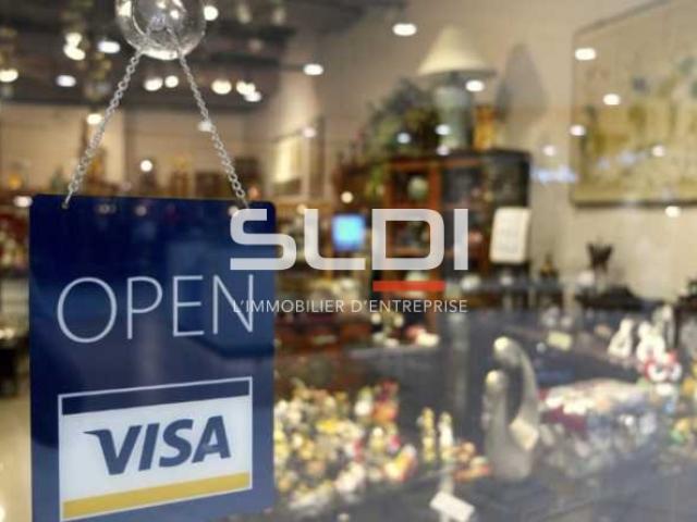 Commerces A LOUER - LYON - 85 m²