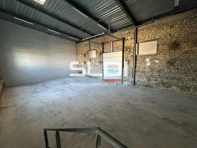 Locaux d'activités A LOUER - ANSE - 705 m²