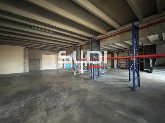 Locaux d'activités A LOUER - ANSE - 680 m²