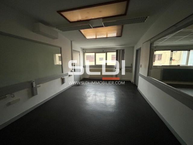 Locaux d'activités A VENDRE - JASSANS RIOTTIER - 4 185 m²