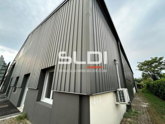 Locaux d'activités A LOUER - VILLEFRANCHE SUR SAONE - 700 m²
