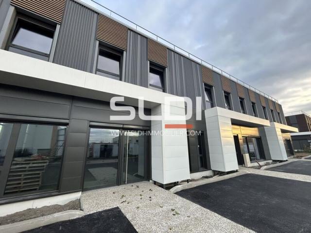 Locaux d'activités A VENDRE - VILLEFRANCHE SUR SAONE - 997 m²