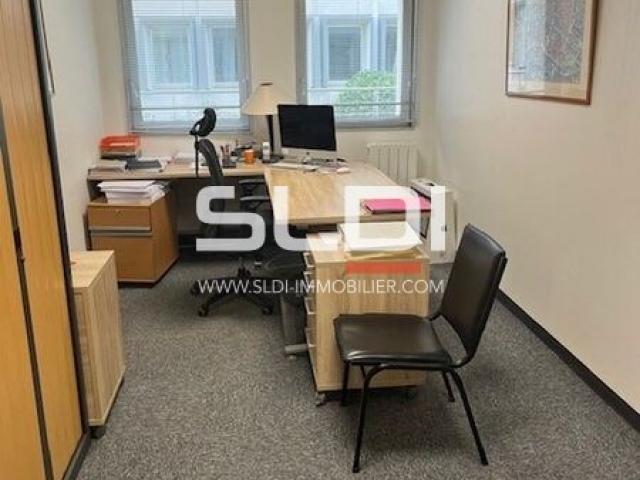 Bureaux A LOUER - ECULLY - 178 m²