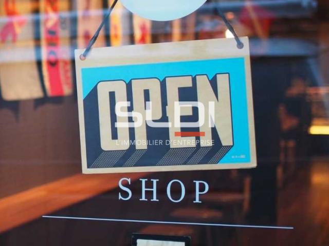 Commerces A VENDRE - TAIN L'HERMITAGE - 640 m²