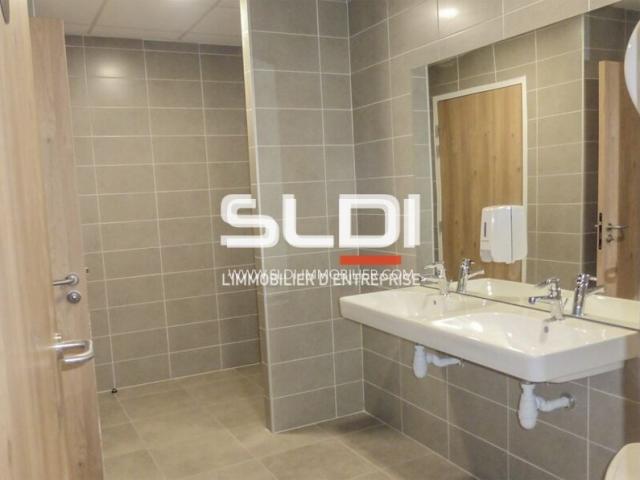 Bureaux A VENDRE - SAINT PRIEST - 167 m²