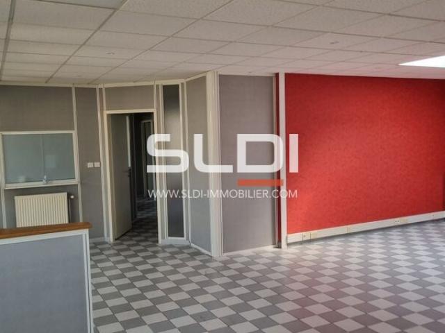Locaux d'activités A LOUER - SAINT GENIS LAVAL - 1 438 m²