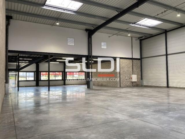 Locaux d'activités A VENDRE - VAULX EN VELIN - 360 m²