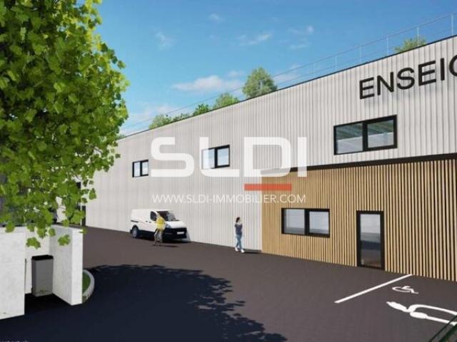 Terrains A VENDRE - SAINT GENIS LAVAL - 3 827 m²
