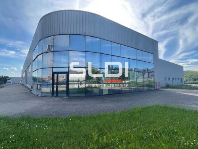 Locaux d'activités A LOUER - MORNANT - 1 017 m²