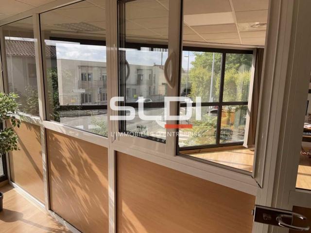 Bureaux A LOUER - CHASSIEU - 40 m²