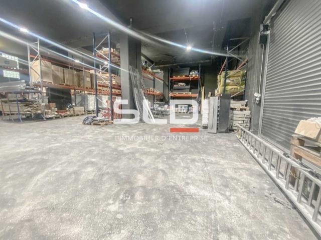 Locaux d'activités A LOUER - VILLEURBANNE - 480 m²