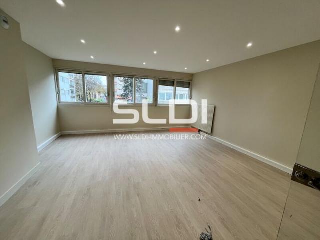 Bureaux A LOUER - LYON - 245 m²