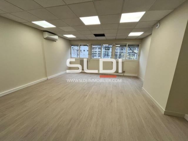 Bureaux A LOUER - LYON - 245 m²