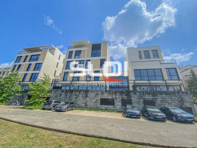 Bureaux A LOUER - LYON - 845 m²