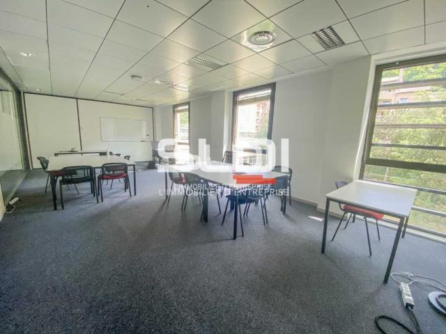 Bureaux A LOUER - LYON - 845 m²