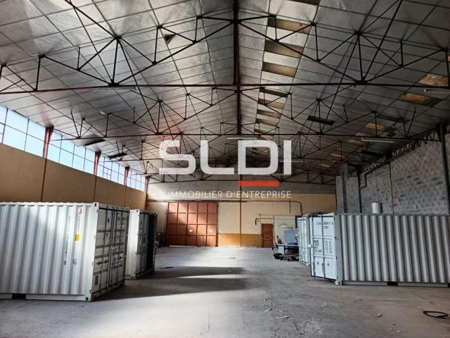 Locaux d'activités A VENDRE - DECINES CHARPIEU - 1 092 m²