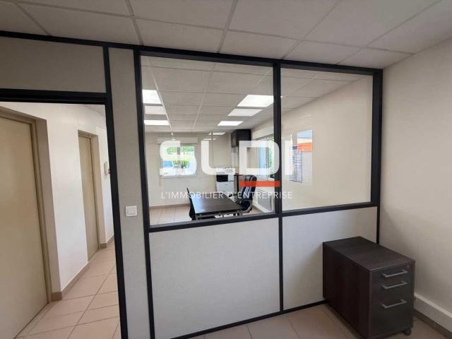 Bureaux A LOUER - TOUSSIEU - 128 m²