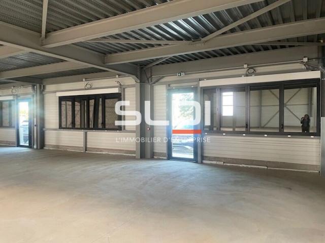 Locaux d'activités A LOUER - OULLINS-PIERRE-BÉNITE - 676 m²