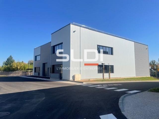 Locaux d'activités A LOUER - OULLINS-PIERRE-BÉNITE - 676 m²