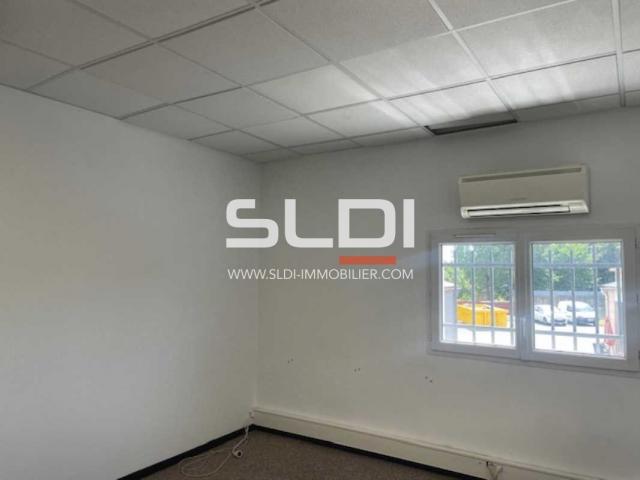Bureaux A LOUER - VILLEURBANNE - 150 m²