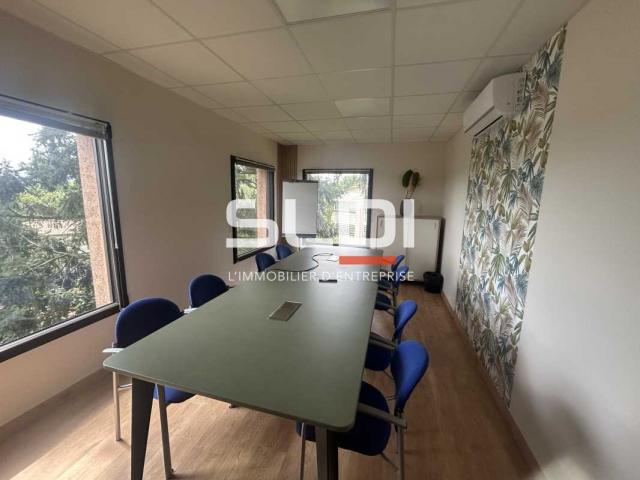 Bureaux A LOUER - ECULLY - 59 m²