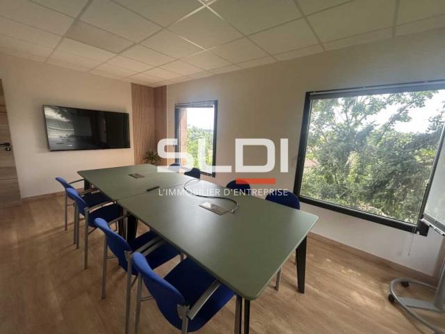 Bureaux A LOUER - ECULLY - 59 m²