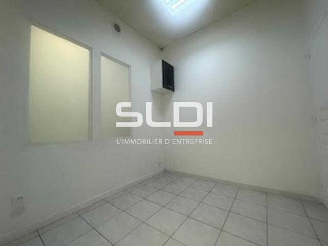 Bureaux A LOUER - DECINES CHARPIEU - 47 m²