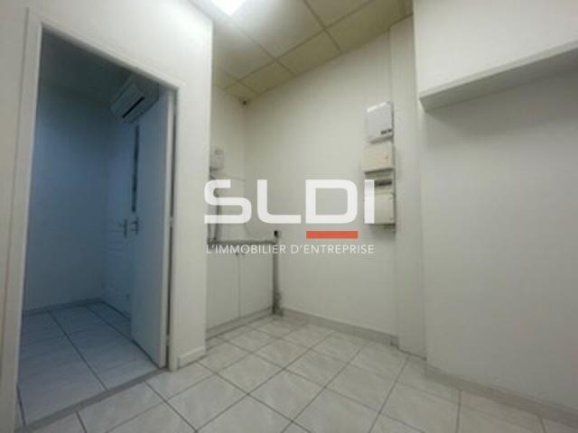 Bureaux A LOUER - DECINES CHARPIEU - 47 m²