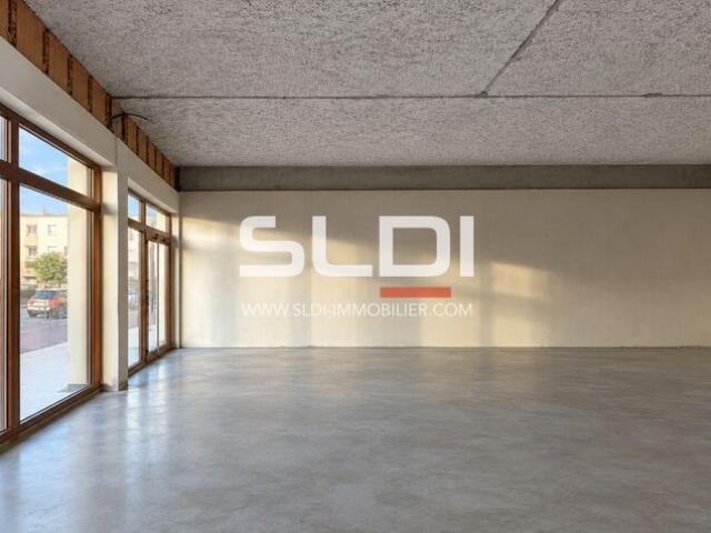 Commerces A LOUER - BRIGNAIS - 70 m²