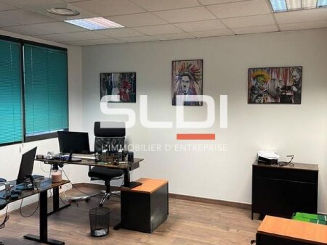 Bureaux A LOUER - VILLEURBANNE - 100 m²