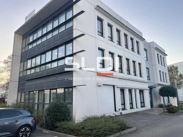 Bureaux A LOUER - SAINT PRIEST - 170 m²