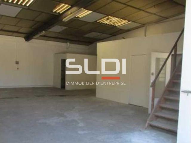 Locaux d'activités A LOUER - FLEURIEU SUR SAONE - 164 m²